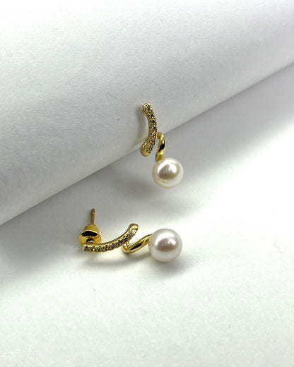 Music note natural pearl stud earrings