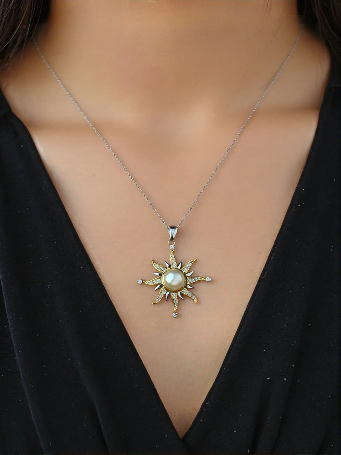 Niche Design S925 Sterling Silver Natural Pearl Color Treasure Sunflower Necklace